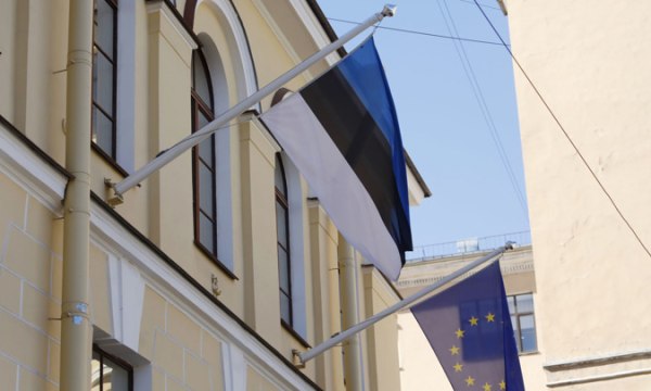 Эстония намерена обезоружить граждан РФ и Белоруссии