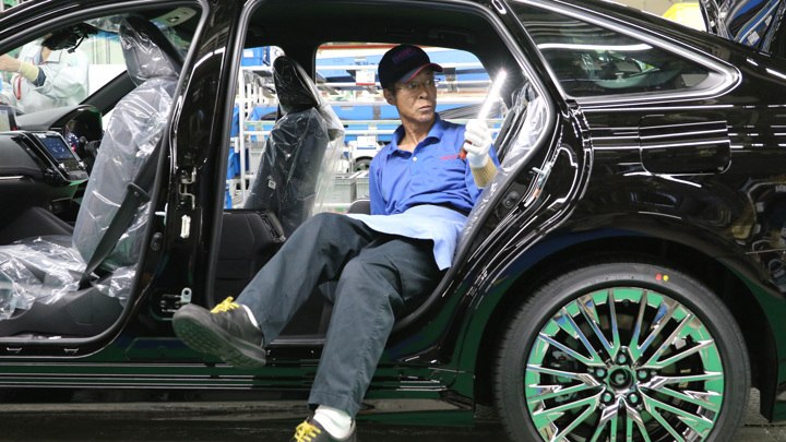 Toyota частично остановит производство на заводах