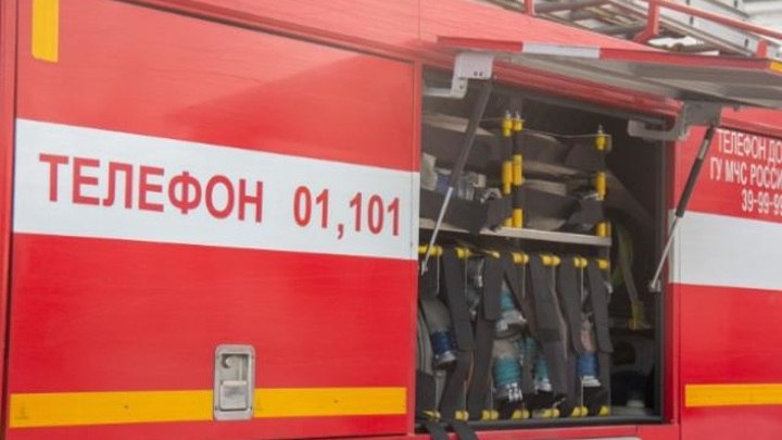 Один человек погиб при пожаре в жилом доме на западе Москвы