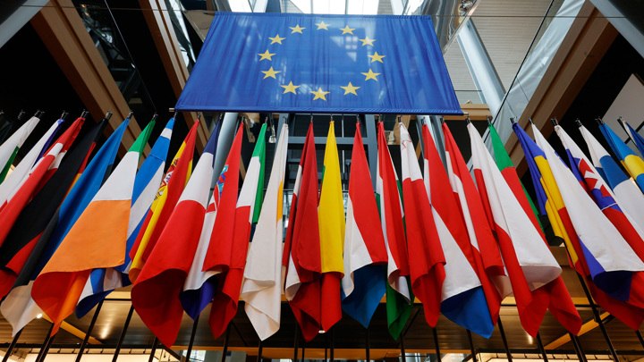 Сергей Лавров: ЕС утрачивает признаки самостоятельности в угоду США